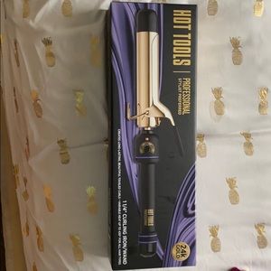 Hot Tools 1 1/4 Cutling Iron/Wand